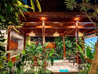 Na Uli Villa Renon - Denpasar - 5