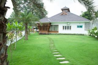 Kudajadri Heritage Pool Homestay Kothamangalam - Kotamangalam - 6
