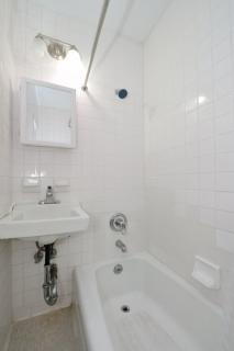 Murray Hill and Kips Bay! Amazing 1BR for 2! - New York - 6