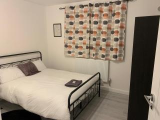 Spacious 3 bedroom Maisonette in Greenford - Northolt - 7