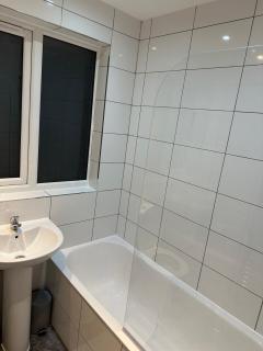 Spacious 3 bedroom Maisonette in Greenford - Northolt - 4