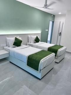 Grace Suites - Kochi - 1