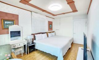 Jeju Yongdam House - 9