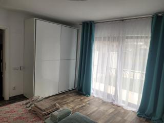 White House - Satu Nou de Sus - 4