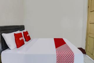 OYO 91137 Griya Cipu Syariah Guest House - Rampal - 1