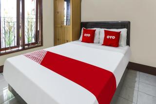 OYO 91137 Griya Cipu Syariah Guest House - 7