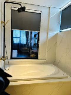 Central Park Saigon Hotel - Ho Chi Minh - 4