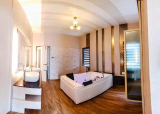 Royal MM Abode - Ooty - 0