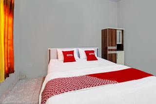 OYO 91210 Hotel J3 - Lombok - 2