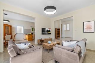 Cielo Luxury Villa by Nomads - Walk to Coral Bay - Peyia - 8