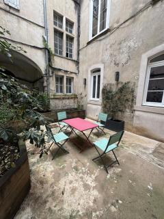 Ancien Couvent au Cœur du vieux Valence - Valence - 6