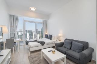 StayShort - Studio in Bloom Heights with Captivating City View - 9