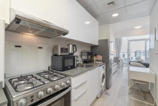 StayShort - Studio in Bloom Heights with Captivating City View - 4