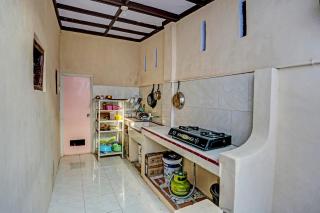 OYO 91261 Cita Suraya Homestay - 1