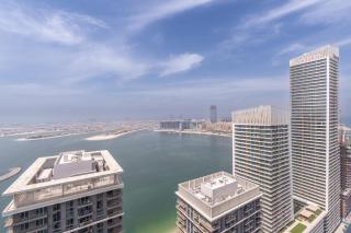 Free housekeeping visits during your stay - StayShort - 1 Bedroom in Marina Vista with Full Palm Views - 0