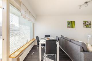 In Helsinki and super easy to Airport and City Center and a private free parking - Helsinki - 5