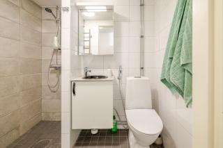 In Helsinki and super easy to Airport and City Center and a private free parking - Helsinki - 3