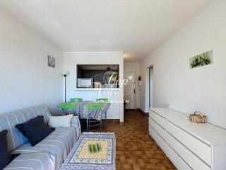 Appartement T2, 4 personnes terrasse vue mer résidence avec piscine à Pramousquier - LE LAVANDOU - Le Lavandou - 2