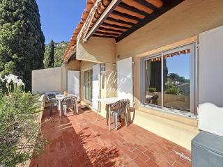 Appartement T2, 4 personnes terrasse vue mer résidence avec piscine à Pramousquier - LE LAVANDOU - Le Lavandou - 2