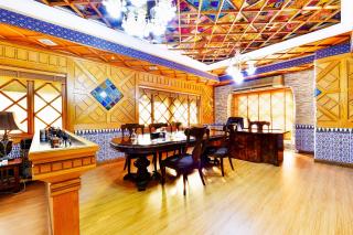 Capital O 125 Moon Plaza Hotel - 1