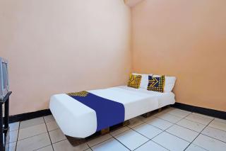 SPOT ON 91367 Rumah Bundo Syariah - Bandung - 1