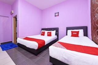 OYO 90561 Awan Biru Motel - Pantai Cenang - 7
