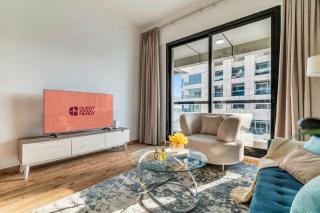 GuestReady - Stylish interiors in Dubai Marina - 2