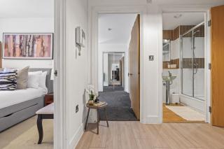 Elegant 2-Bed Apartment, Sleeps 4, Perfect for groups ,Wi-Fi , Parking - 4