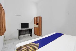 OYO Life 91523 Kenari Guesthouse - Kudus - 5