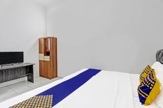 OYO Life 91523 Kenari Guesthouse - Kudus - 4