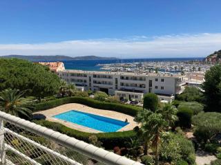 Appartement 3 chambres avec piscine au centre-ville - FR-1-100-351 - Cavalaire-sur-Mer - 0