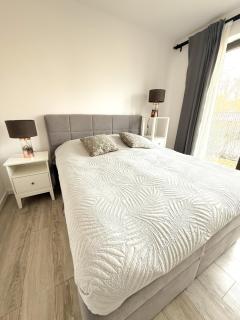 OLIWA Apartament przy Parku SMALL PRIVATE GARDEN AND FREE PARKING - Danzig - 3