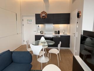 Penthouse-Flair with Skyline-View - 9