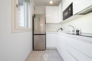 Ada Bright Escape Apartment - 2