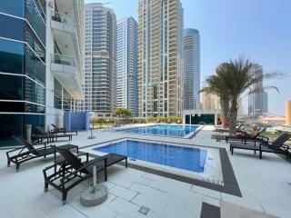 GuestReady - Fantastic retreat with Palm views - 8