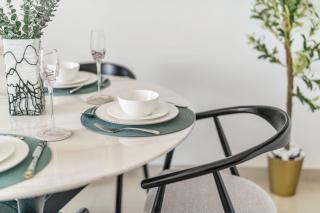 GuestReady - Fantastic retreat with Palm views - 3