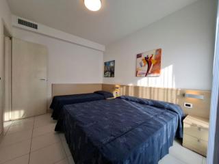 Renovated flat for 5 guests with sea view balcony in Caorle - Caorle - 8