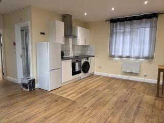 London 1 Bed Beautiful Apartment NW2 - Londra - 2