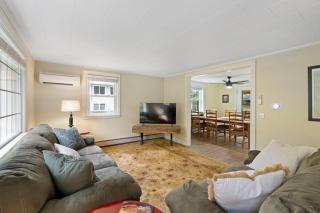 Gorgeous House on Highland Lake - Bridgton - 8
