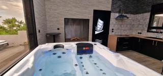 Chalet 3 romantique avec jacuzzi - Saint-Louis - 4