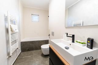 MoHost Pink - Luxurious Mountain View Retreat - Braşov - 7