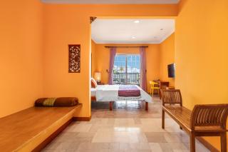 Golden Ocean Azure Hotel - 9