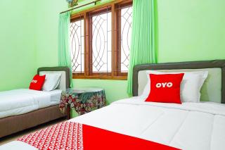 Super OYO 91568 Trisna Srabah Resort Homestay & Resto - Kalangbret - 9
