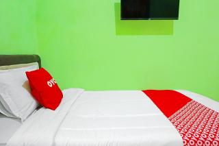 Super OYO 91568 Trisna Srabah Resort Homestay & Resto - Kalangbret - 2