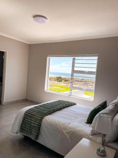 Suncatcher - Britannia Bay - 8