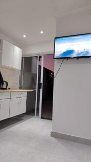 Kenwyn Garden Cottage 2 - 6