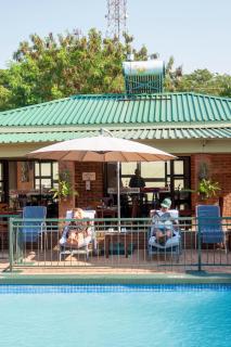 Victoria Falls Premier Lodge - Victoria Falls - 7
