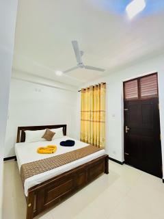 Crystal Wave Holiday Resort Polhena - Matara - 1