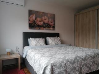 Skopje Sunset Apartment - 4