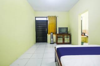 OYO Life 91606 Nadin Guest House Syariah - Garut - 6